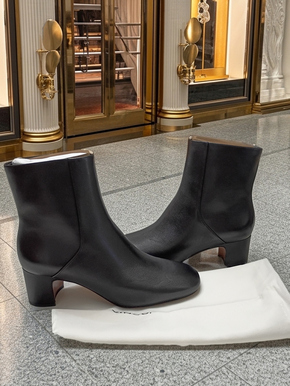 New Vince Kellan Black Leather Mid-Heel Side Zip Ankle Booties 6M